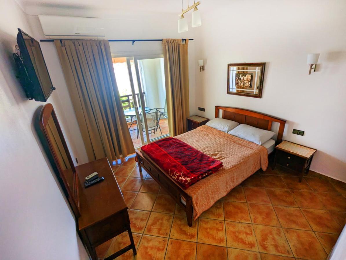 Mirador Golf Appart-Hotel Cabo Negro Exterior photo