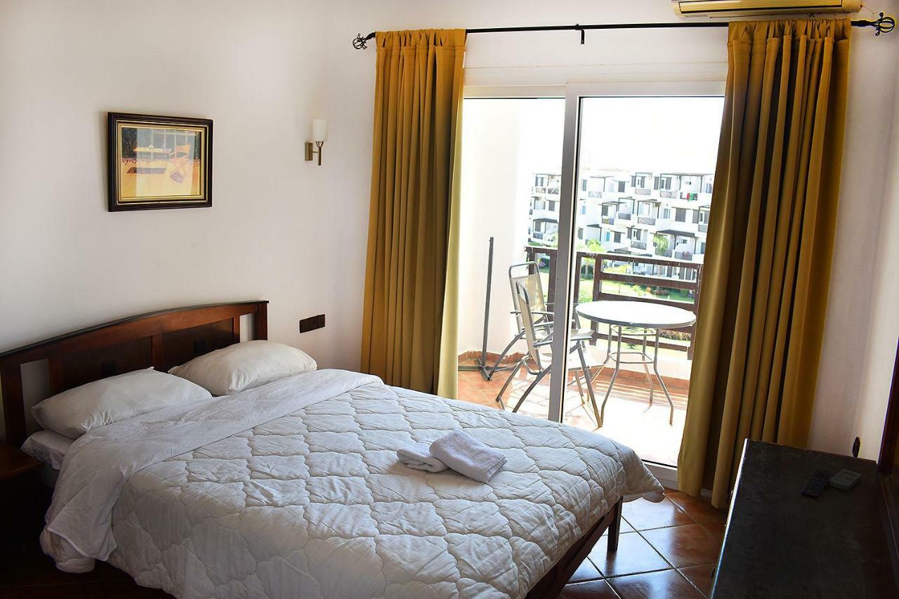 Mirador Golf Appart-Hotel Cabo Negro Exterior photo