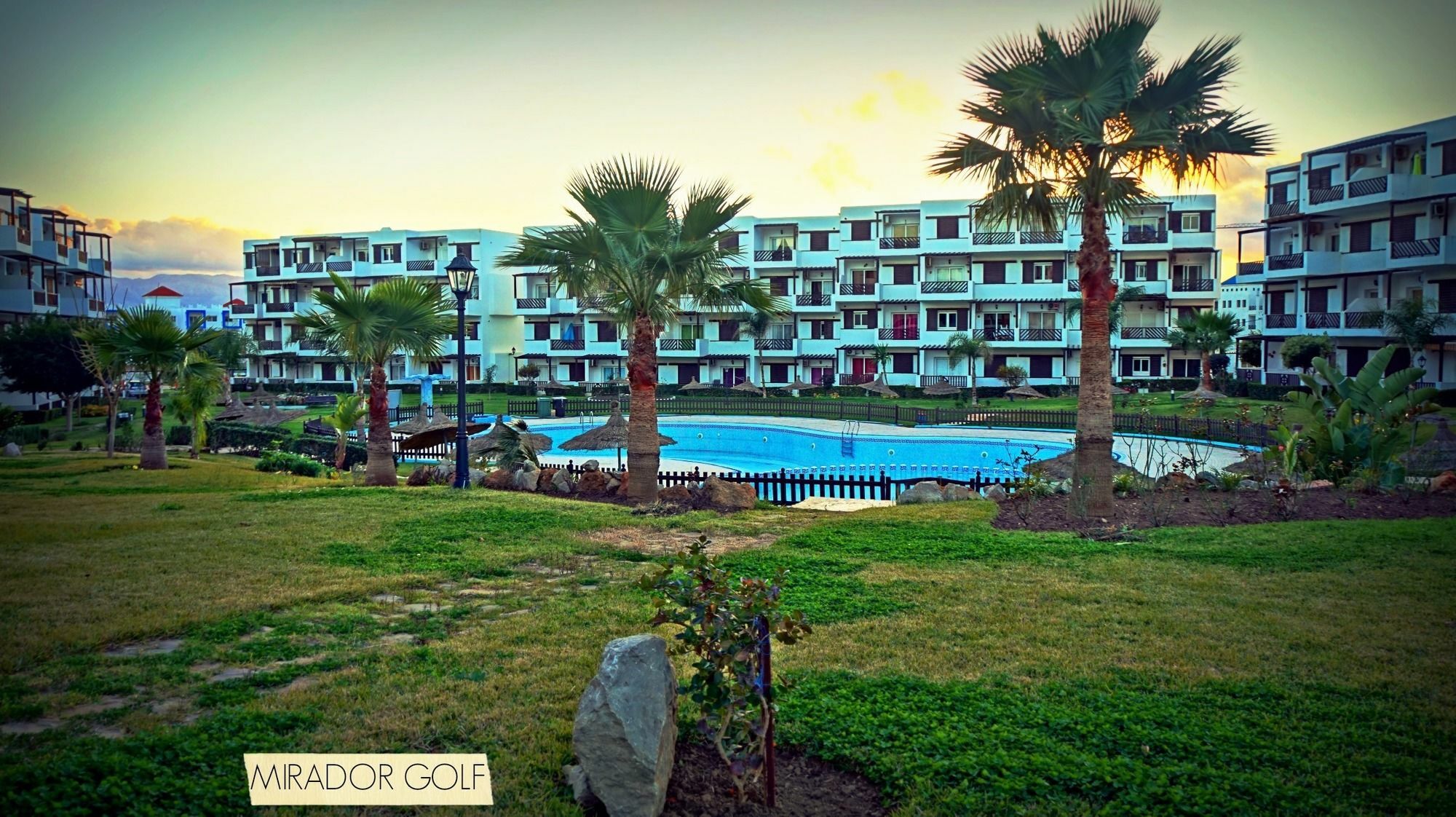 Mirador Golf Appart-Hotel Cabo Negro Exterior photo
